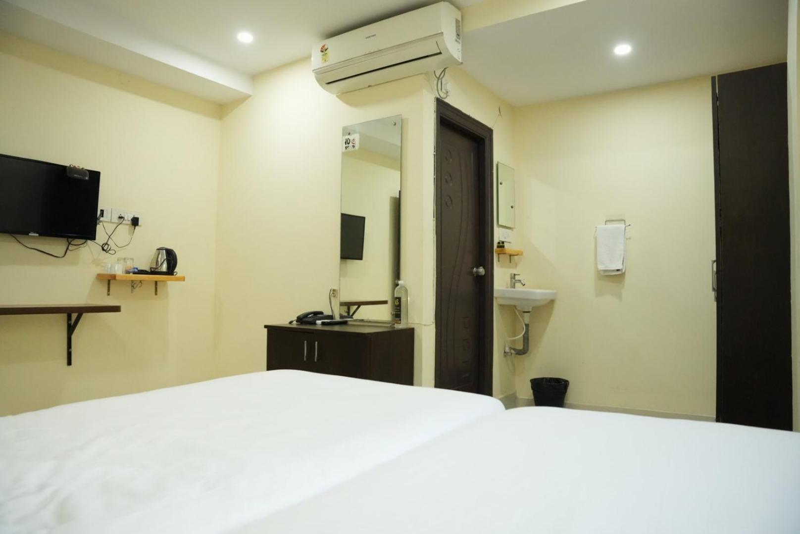 Da Lara Suites Kondapur  Exterior photo