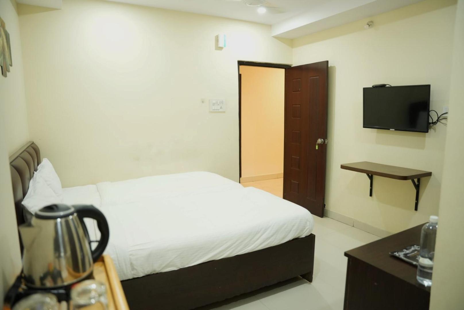 Da Lara Suites Kondapur  Exterior photo
