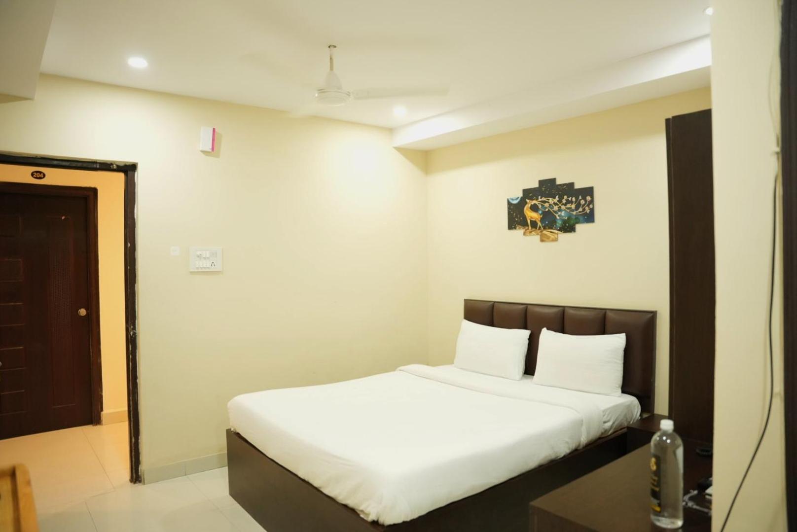 Da Lara Suites Kondapur  Exterior photo