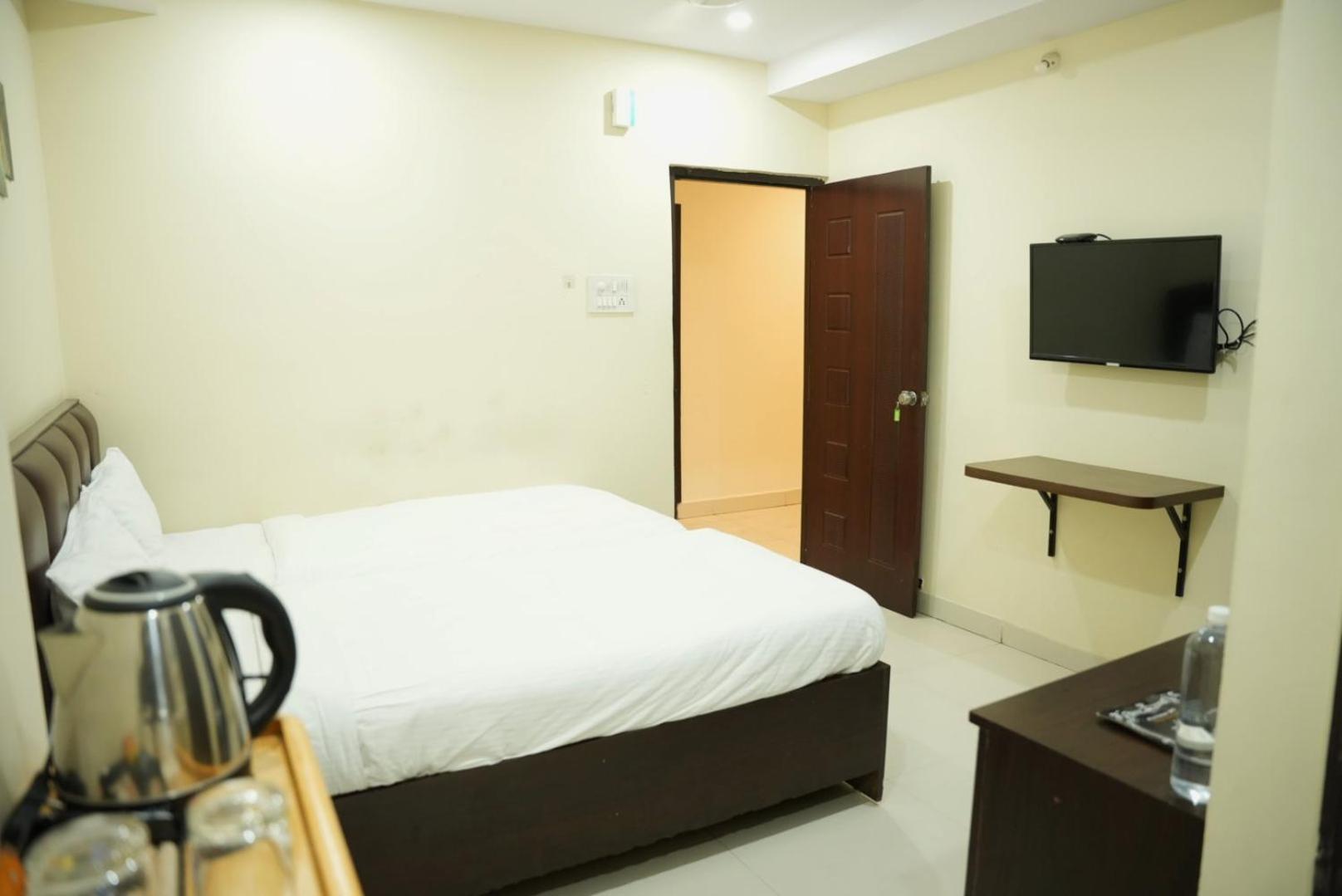 Da Lara Suites Kondapur  Exterior photo